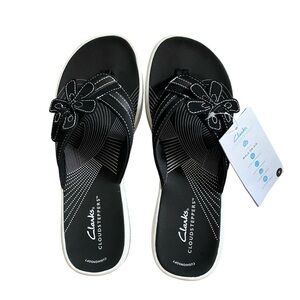 Clarks Women's Brinkley Florah Black and White Cloudsteppers Sandals Size 7